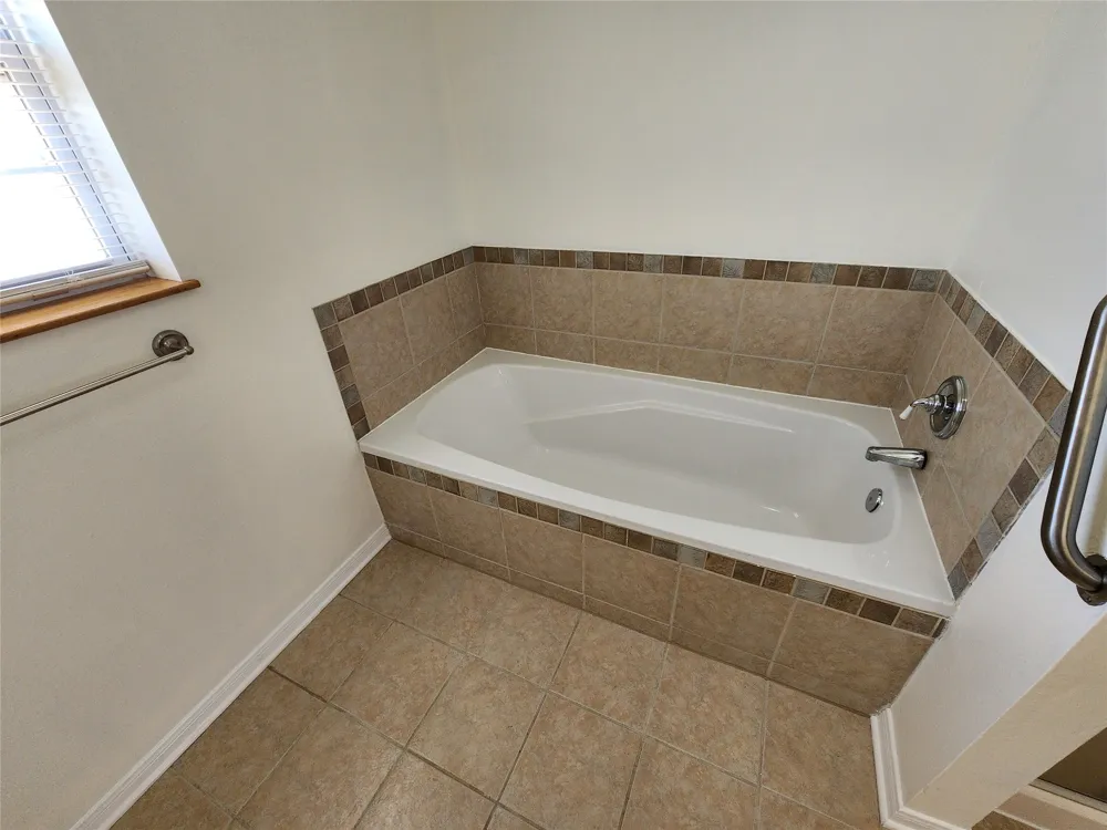 500 Spring Creek Road Florence, TX 76527