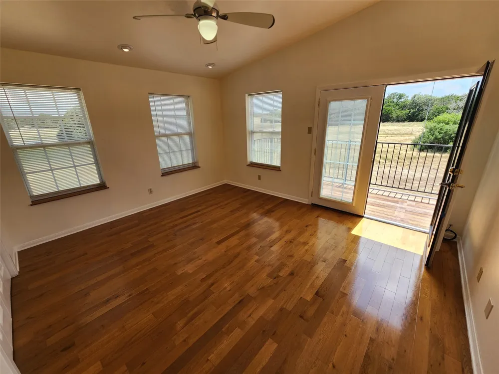 500 Spring Creek Road Florence, TX 76527