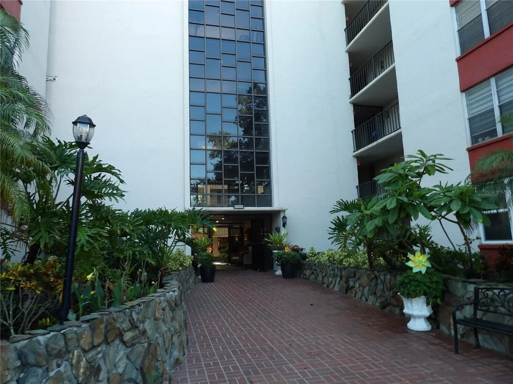 2699 SEVILLE BOULEVARD #802 Clearwater, FL 33764