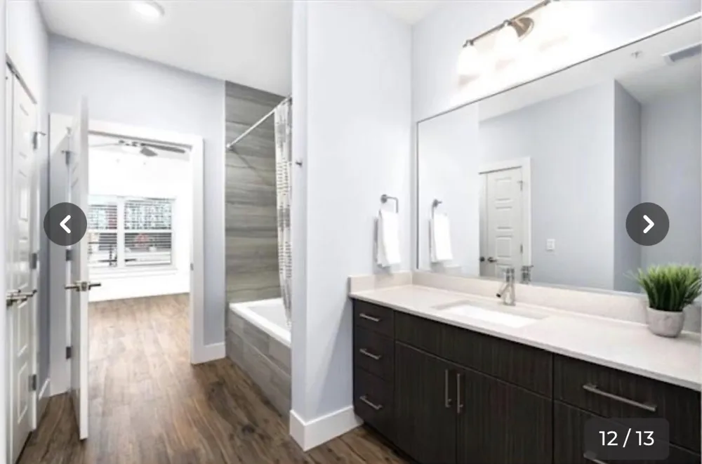 6444 Burnet Road #201 Austin, TX 78757