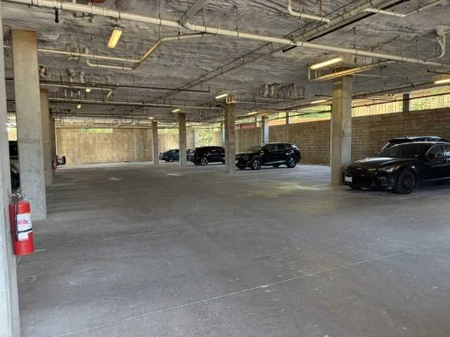 6444 Burnet Road #201 Austin, TX 78757