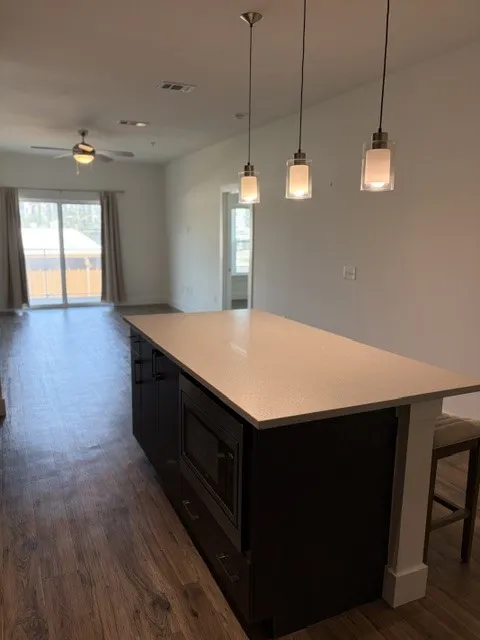 6444 Burnet Road #201 Austin, TX 78757