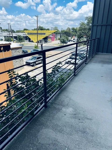 6444 Burnet Road #201 Austin, TX 78757