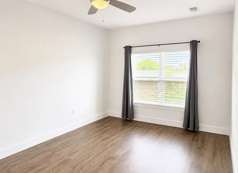 6444 Burnet Road #201 Austin, TX 78757