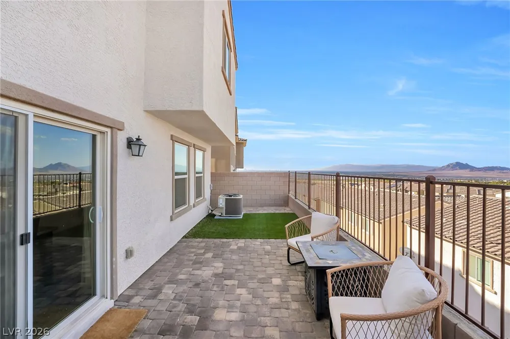 298 QUAIL FINCH DRIVE Henderson, NV 89012
