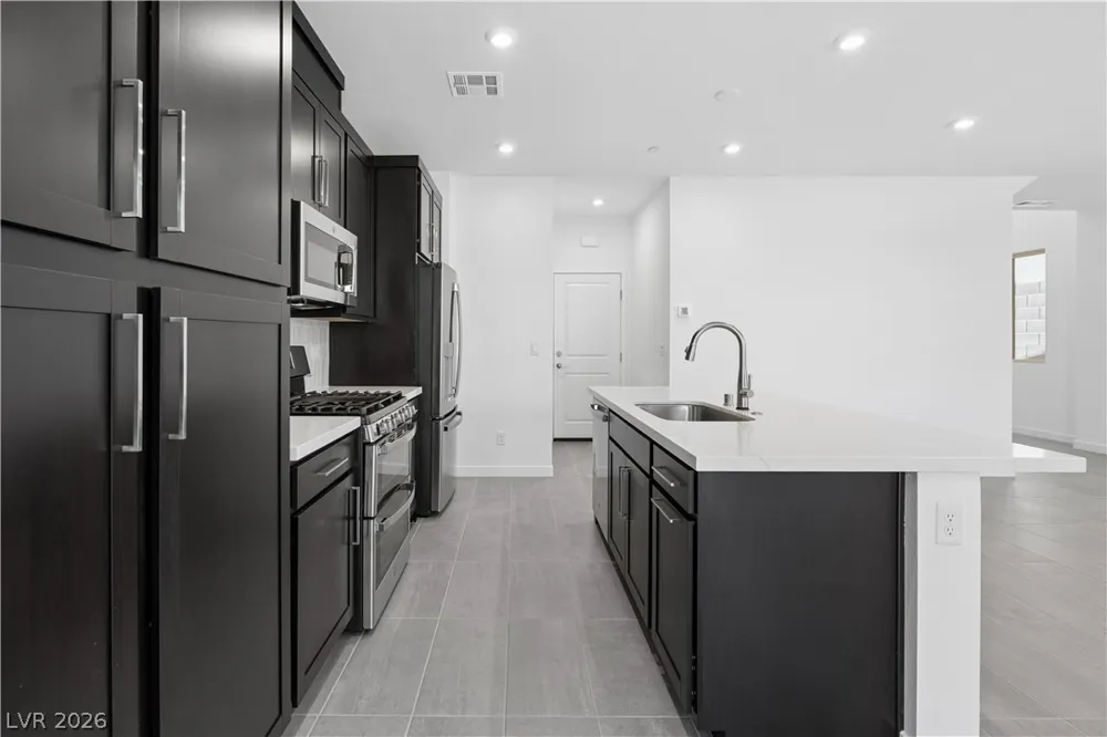 11970 Angle Cliff Avenue Las Vegas, NV 89138