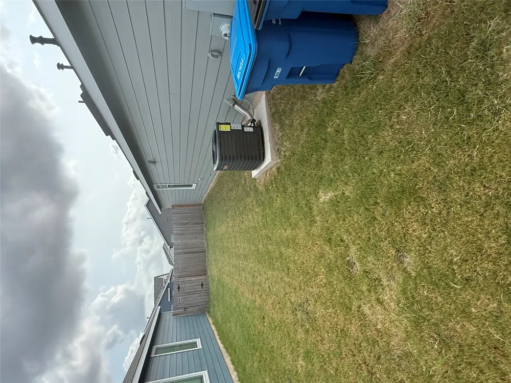2324 Dust Devil Drive Lockhart, TX 78644