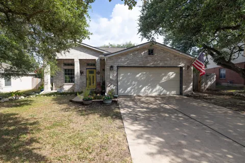 104 Grant Court