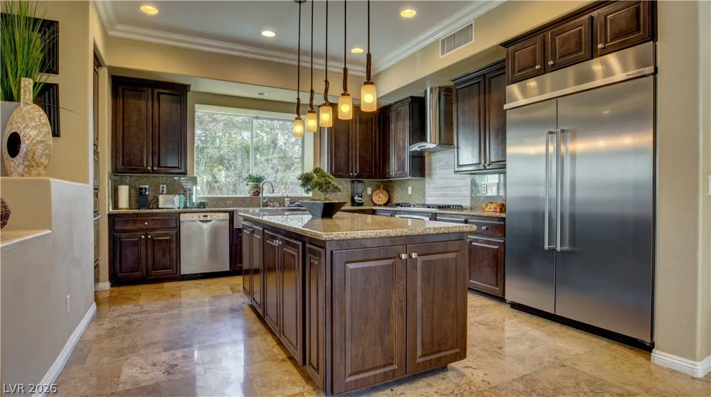 12070 Whitehills Street Las Vegas, NV 89141