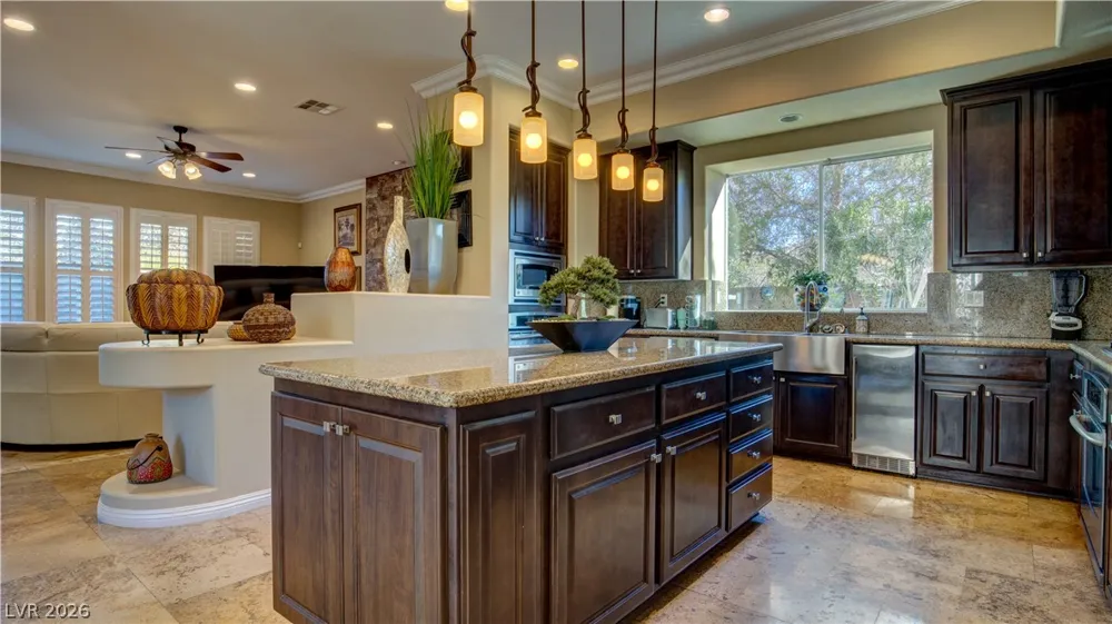 12070 Whitehills Street Las Vegas, NV 89141