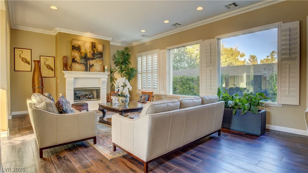 12070 Whitehills Street Las Vegas, NV 89141