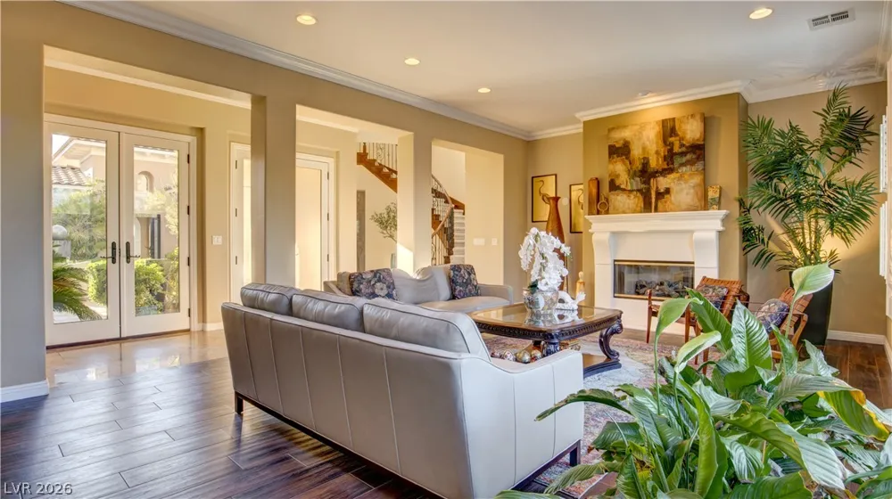 12070 Whitehills Street Las Vegas, NV 89141