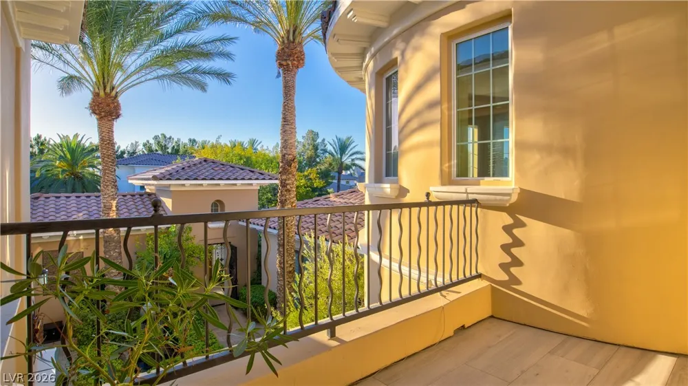 12070 Whitehills Street Las Vegas, NV 89141