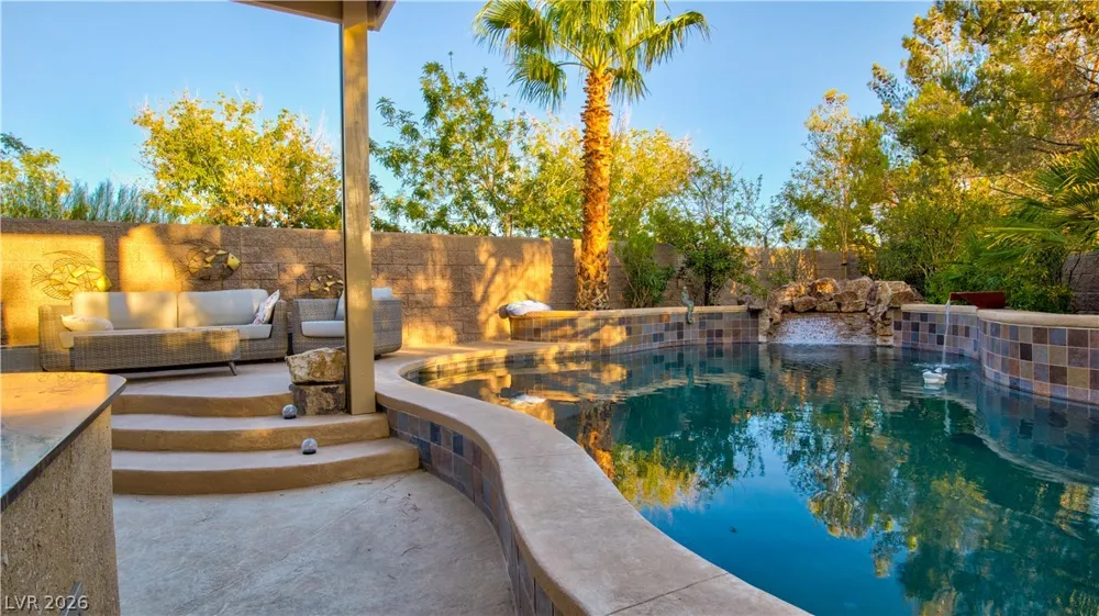 12070 Whitehills Street Las Vegas, NV 89141