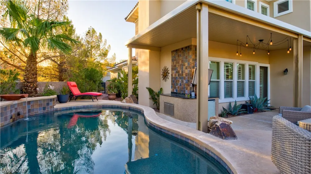 12070 Whitehills Street Las Vegas, NV 89141