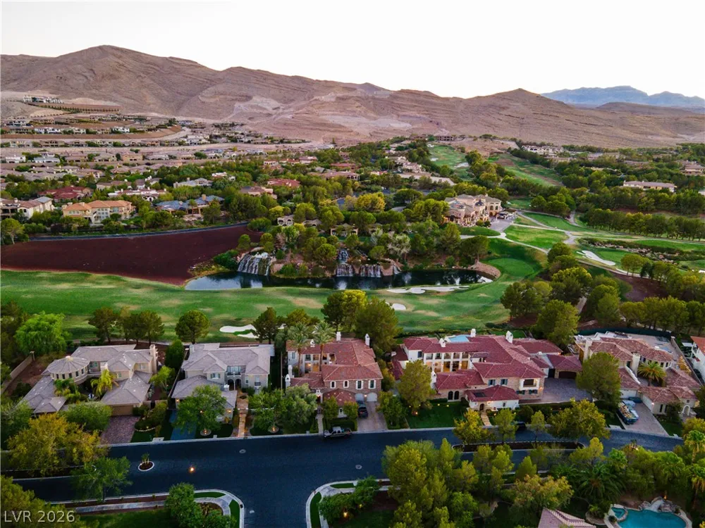 12070 Whitehills Street Las Vegas, NV 89141