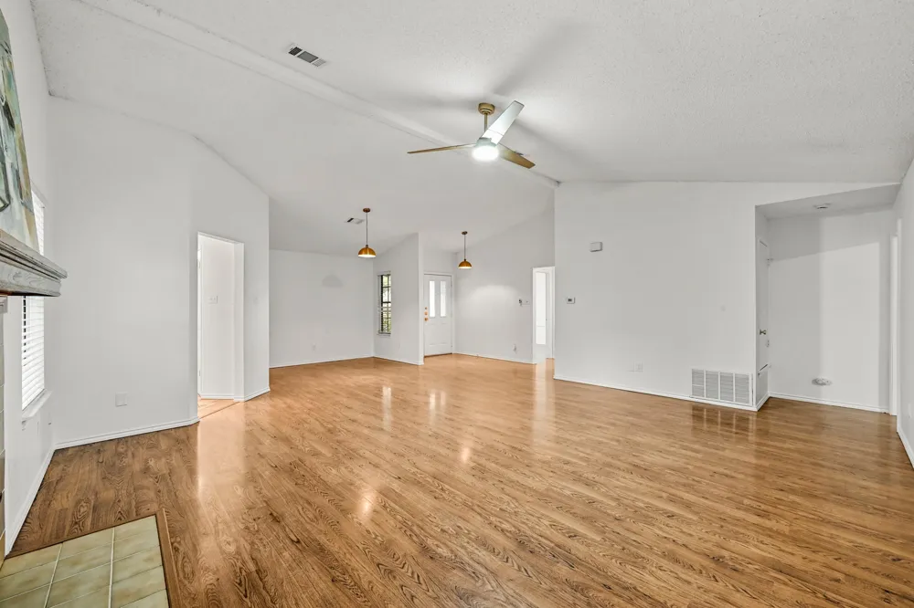 7403 Dallas Drive Austin, TX 78729