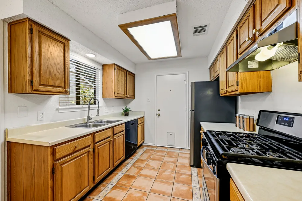 7403 Dallas Drive Austin, TX 78729