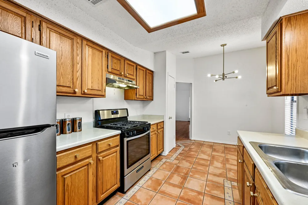 7403 Dallas Drive Austin, TX 78729