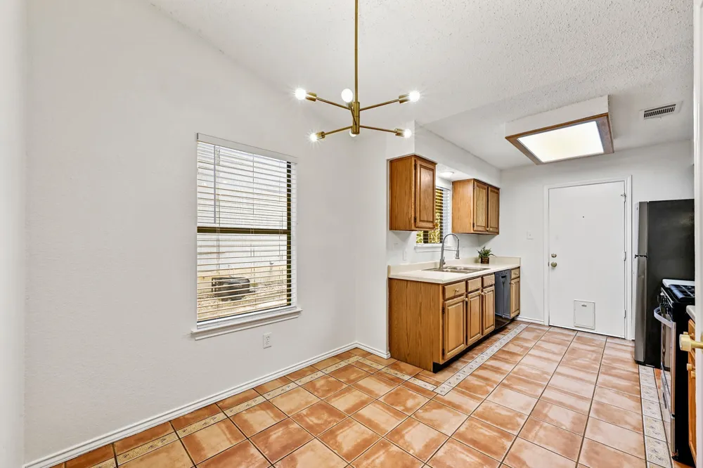 7403 Dallas Drive Austin, TX 78729