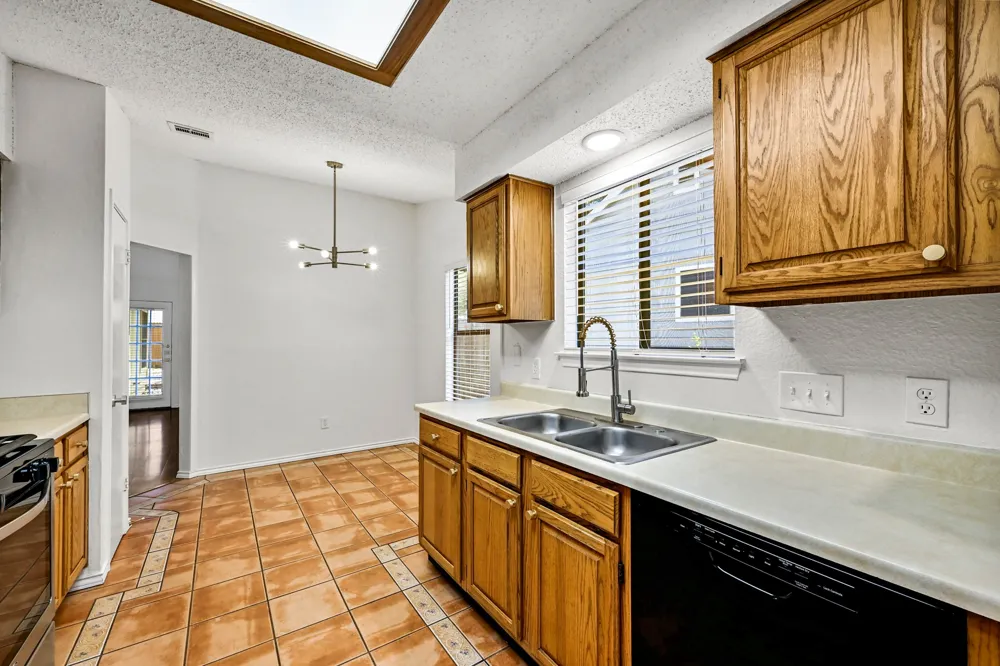 7403 Dallas Drive Austin, TX 78729