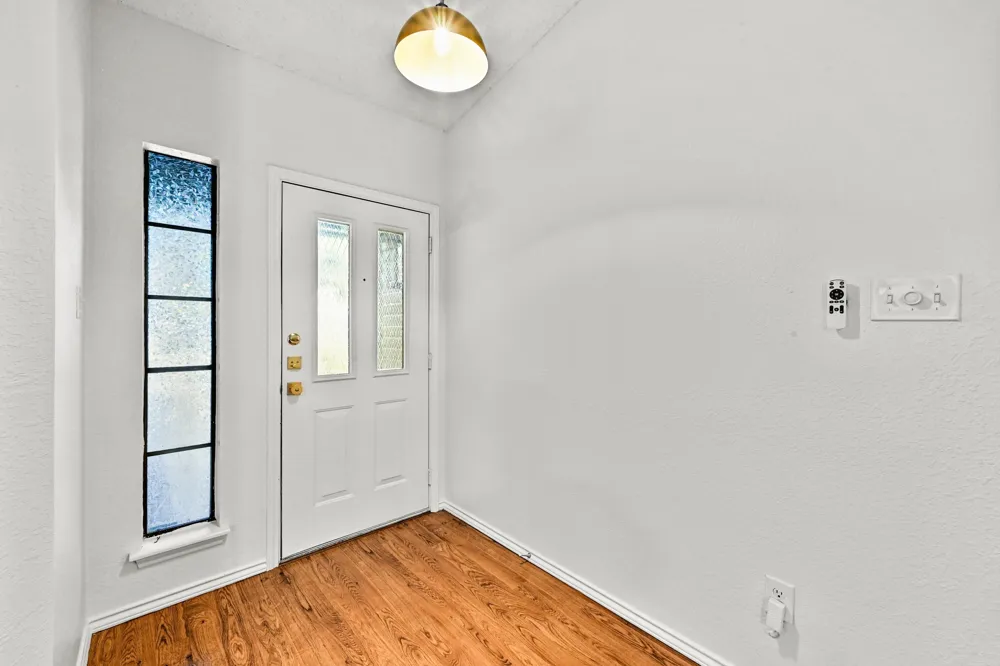 7403 Dallas Drive Austin, TX 78729