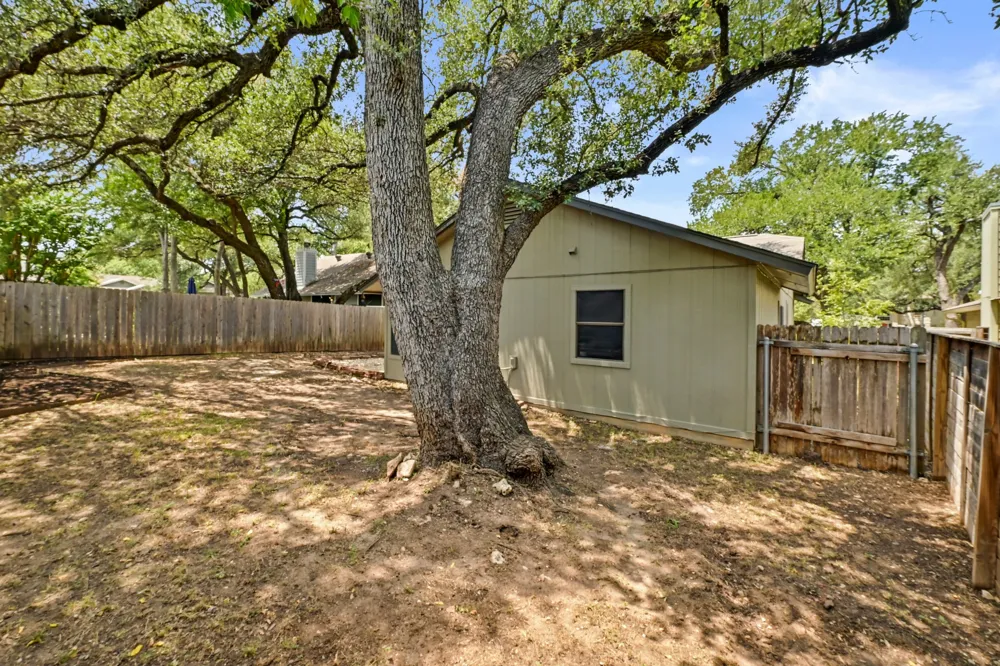 7403 Dallas Drive Austin, TX 78729