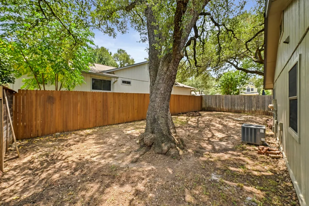 7403 Dallas Drive Austin, TX 78729