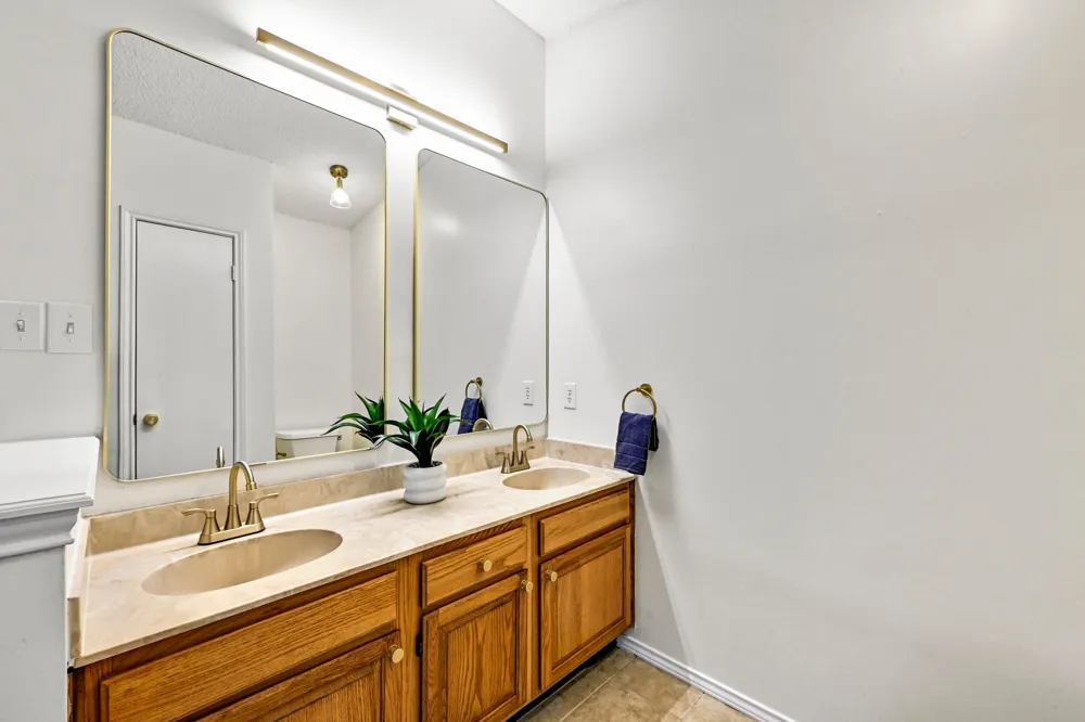 7403 Dallas Drive Austin, TX 78729