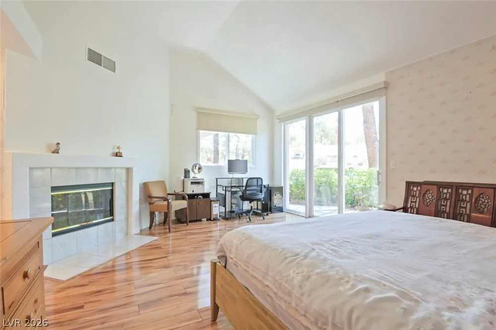 8275 Round Hills Circle Las Vegas, NV 89113