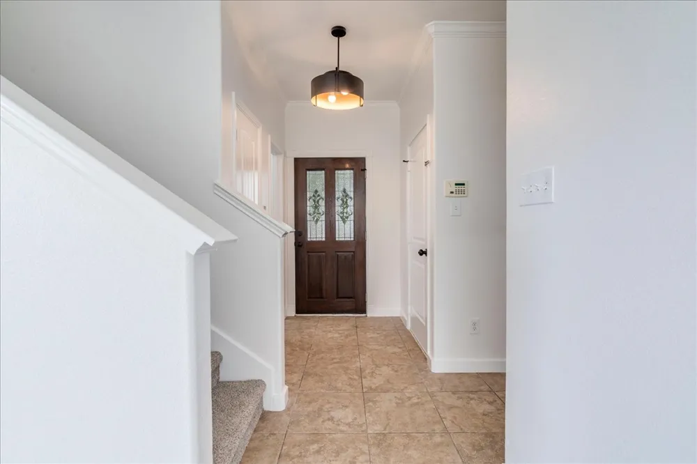 484 Travertine Trail Buda, TX 78610