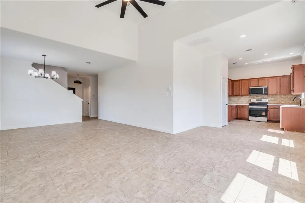 484 Travertine Trail Buda, TX 78610
