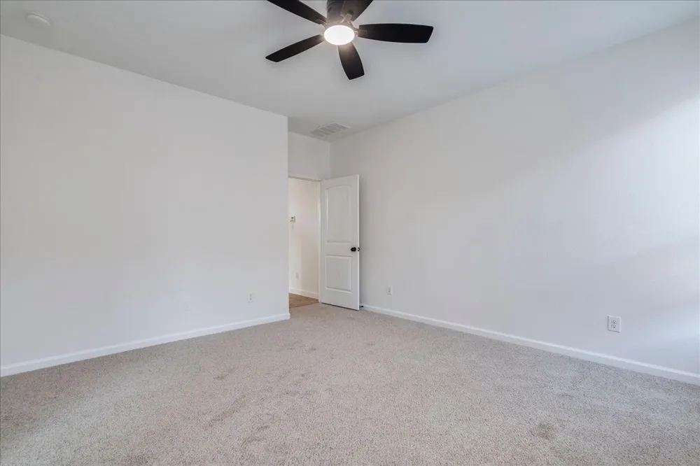 484 Travertine Trail Buda, TX 78610