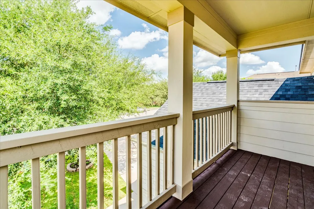 484 Travertine Trail Buda, TX 78610
