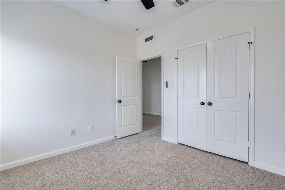 484 Travertine Trail Buda, TX 78610