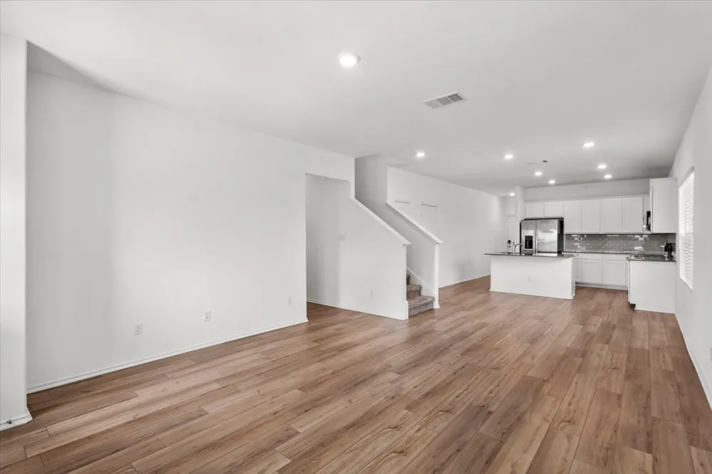448 Perfect World Loop Jarrell, TX 76537