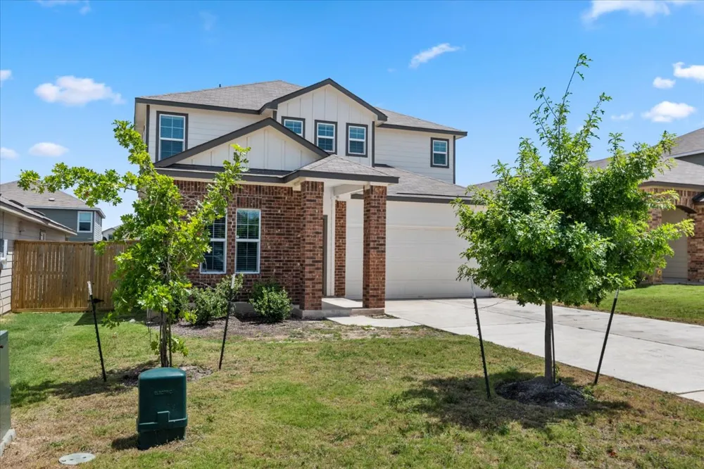 448 Perfect World Loop Jarrell, TX 76537