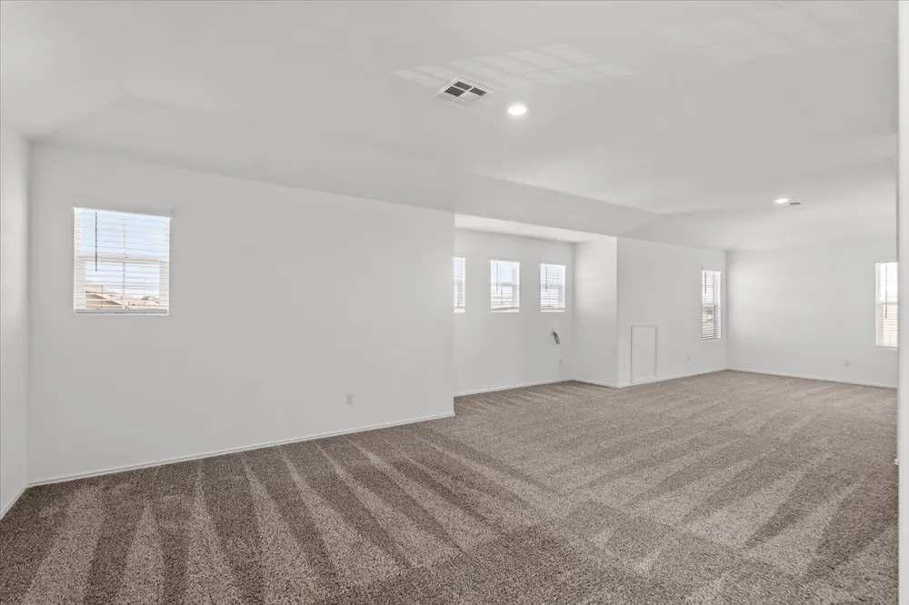 448 Perfect World Loop Jarrell, TX 76537