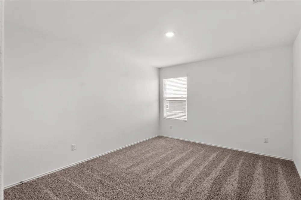 448 Perfect World Loop Jarrell, TX 76537