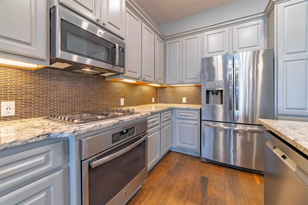 206 Cartwheel Bend #138 Austin, TX 78738