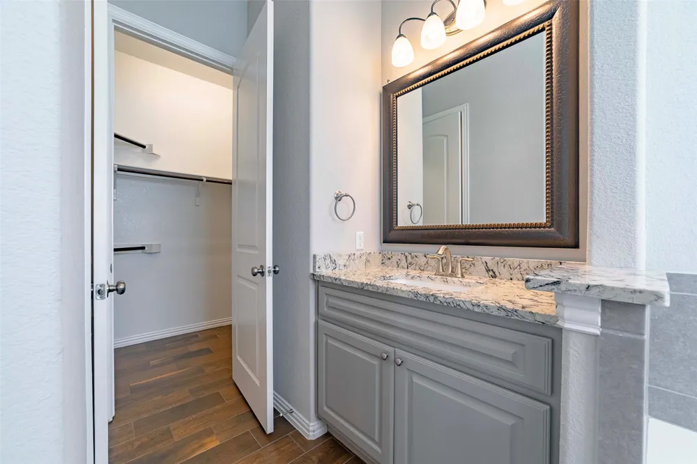 206 Cartwheel Bend #138 Austin, TX 78738