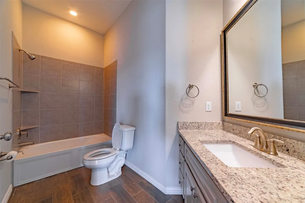 206 Cartwheel Bend #138 Austin, TX 78738