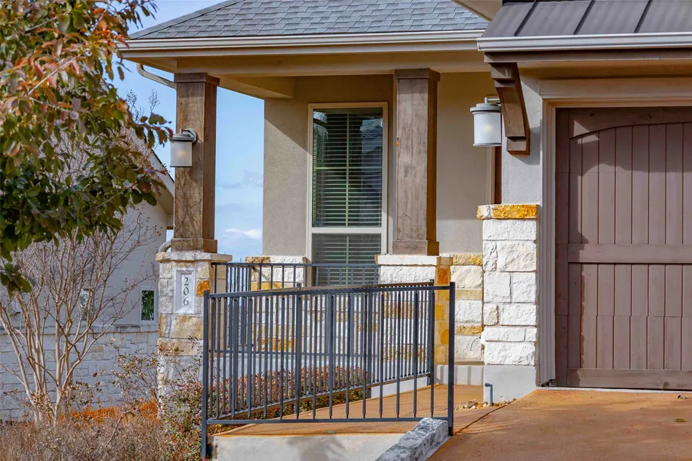 206 Cartwheel Bend #138 Austin, TX 78738