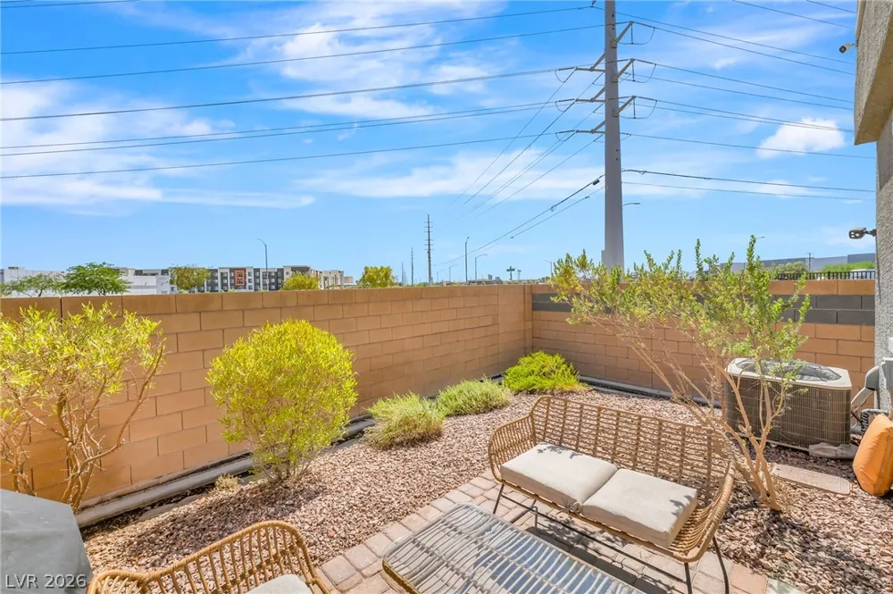 5692 Calm Season Street Las Vegas, NV 89118
