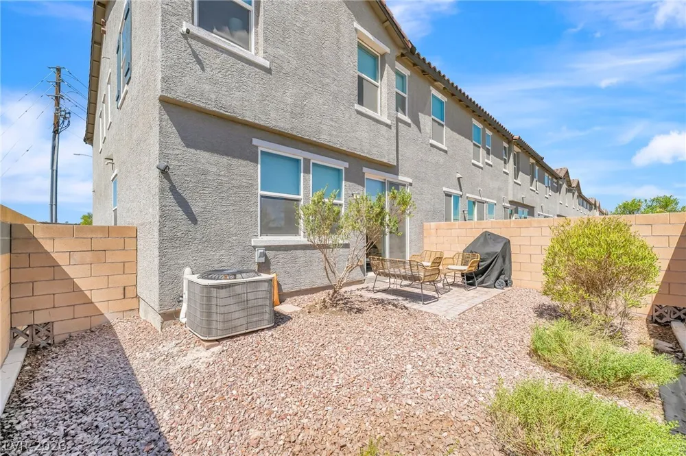 5692 Calm Season Street Las Vegas, NV 89118