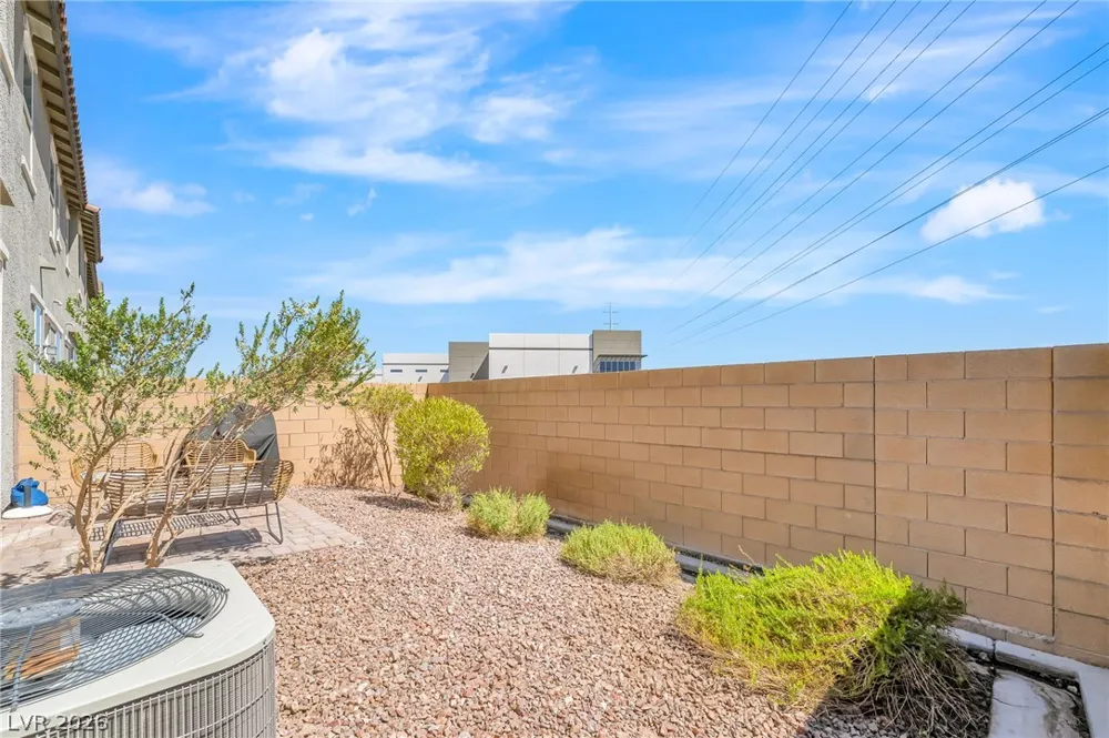 5692 Calm Season Street Las Vegas, NV 89118