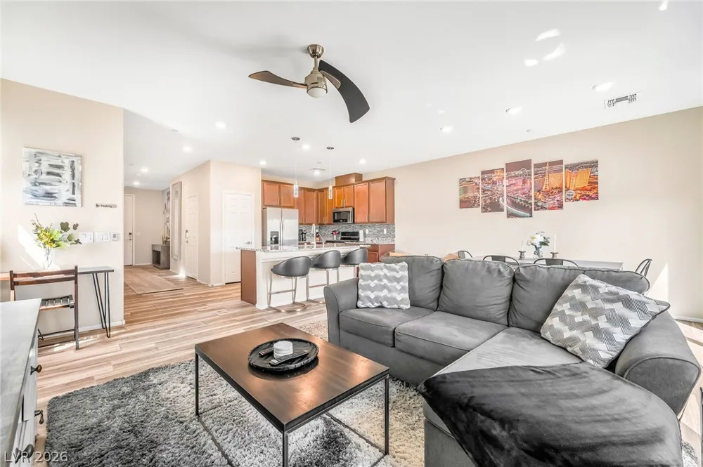 5692 Calm Season Street Las Vegas, NV 89118