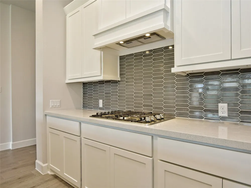 612 JEFFERSON DRIVE Kyle, TX 78640