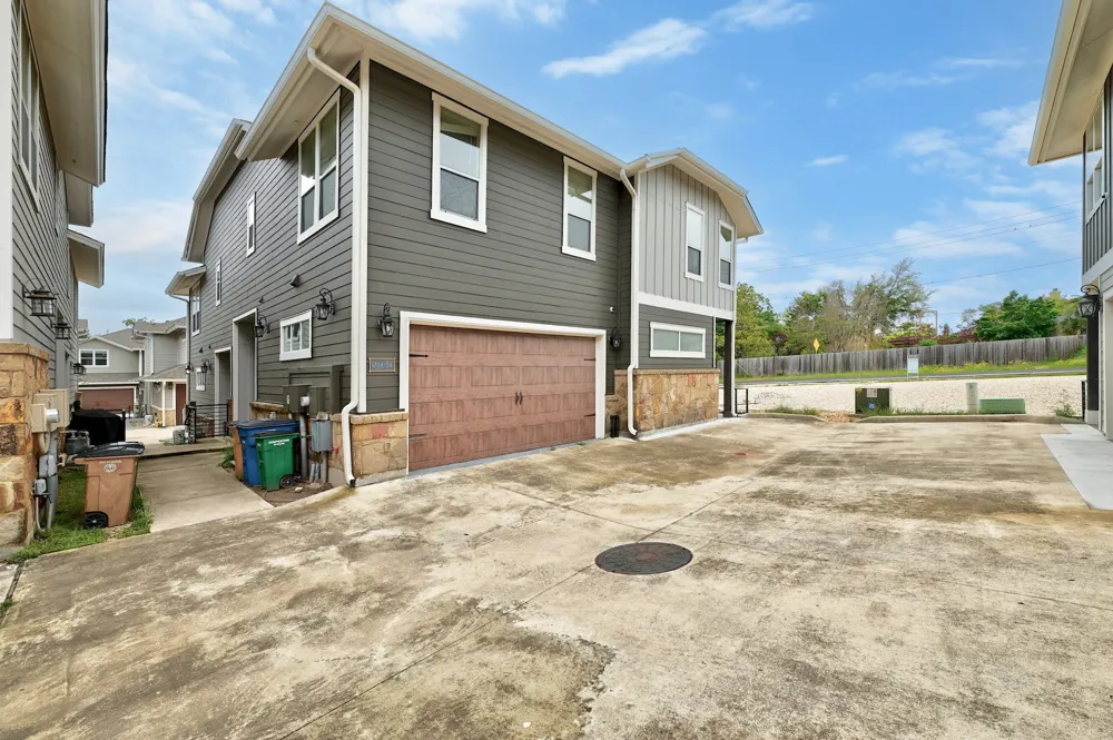 1704 Cedar Bend Drive #5B Austin, TX 78758