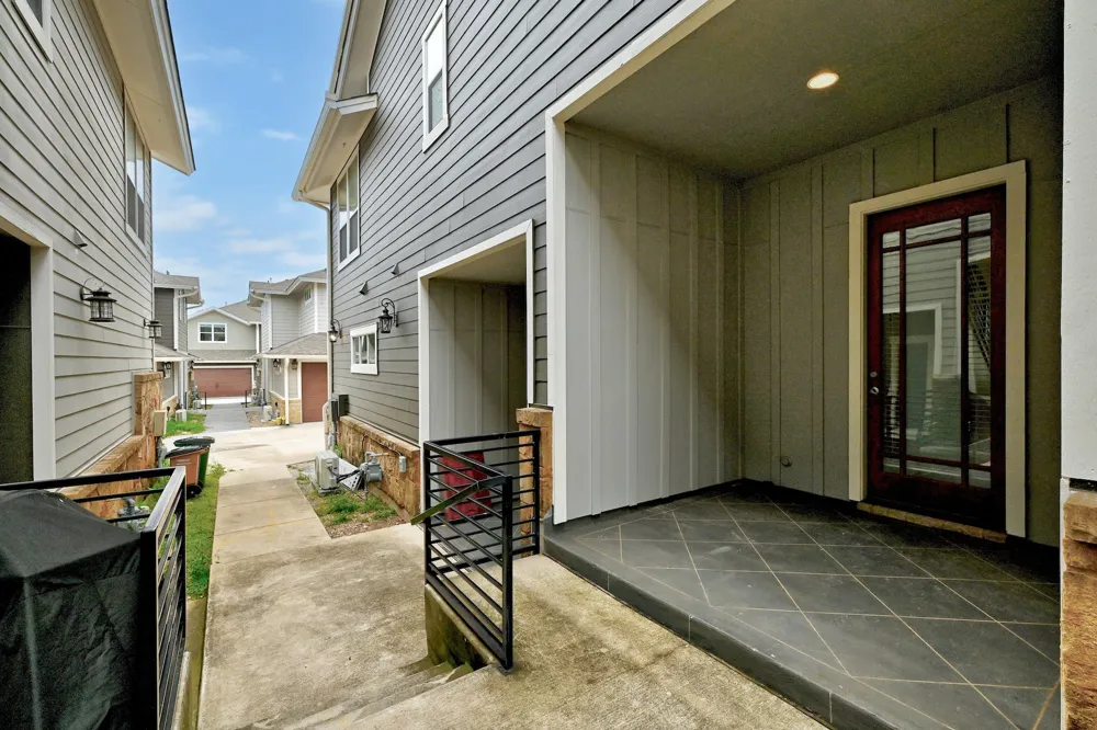 1704 Cedar Bend Drive #5B Austin, TX 78758